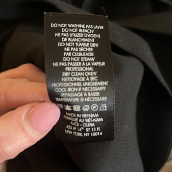 Alice and Olivia Mini Skirt - Picture 11 of 11